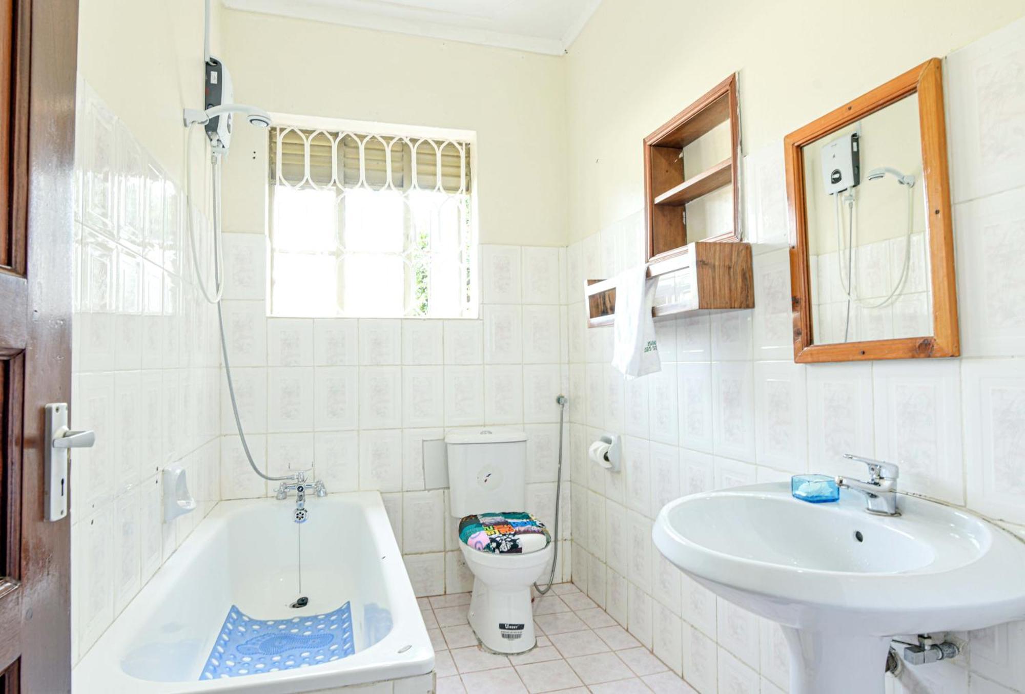 Cycad Entebbe Guest House Εξωτερικό φωτογραφία